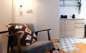 Eiffel Bridge Boutique Apartment